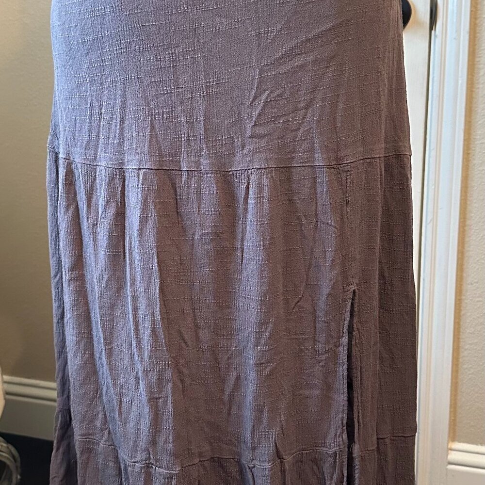 Nine West Textured Tiered Skirt – Size Medium – Boho Casual